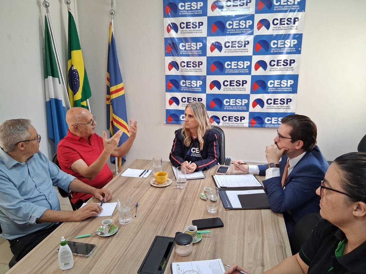 Diretores do SINDISERF-RJ se reúnem com a CESP Central Sindical para organizar a Campanha Salarial dos Servidores Públicos Federais