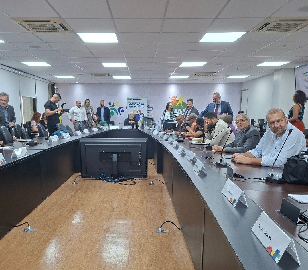 SINDISERF/RJ e CESP participam da 14ª reunião da Mesa Nacional e reforçam defesa dos Servidores Públicos Federais